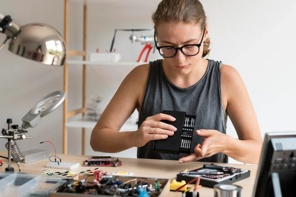 imgi_10_woman-working-her-workshop-creative-invention_23-2149067195